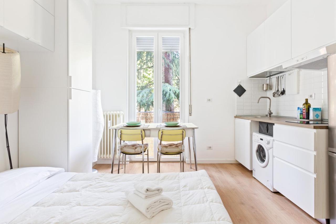 Milano Famagosta Cosy Studio Екстер'єр фото