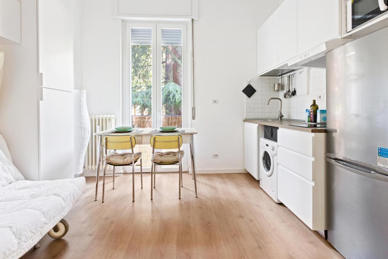 Milano Famagosta Cosy Studio Екстер'єр фото