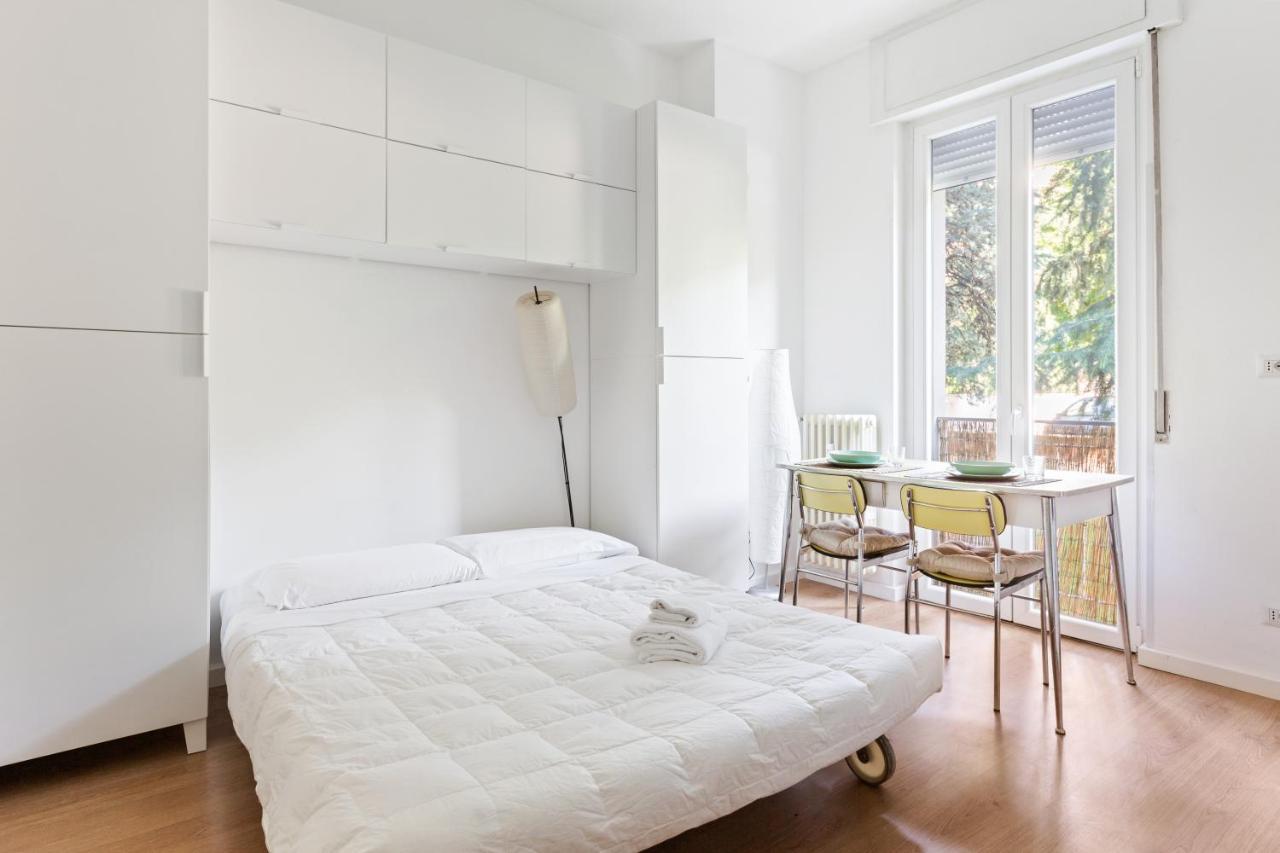 Milano Famagosta Cosy Studio Екстер'єр фото